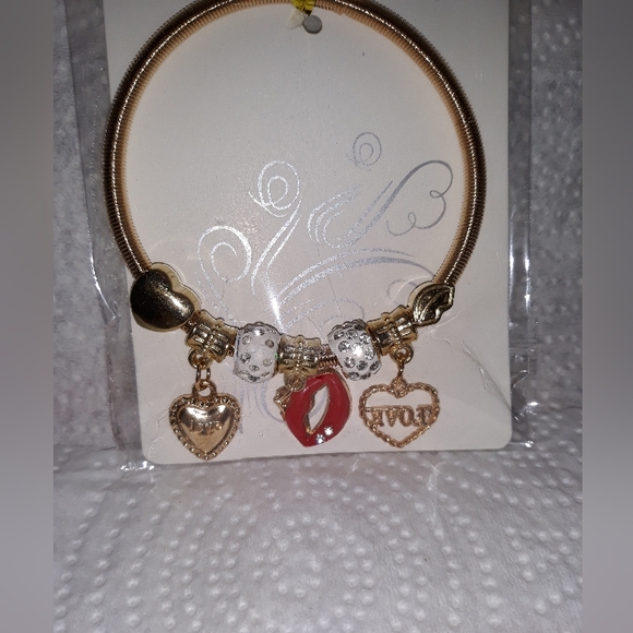 Hand Crafted Jewelry - NEW Gold and Red Heart Charm Bracelet NWT